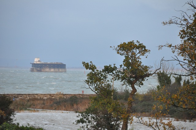 [View over stormy seas Nov 2010[10].jpg]