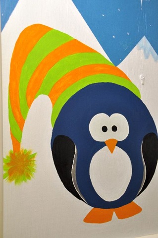 [Penguin with bobble hat mural[12].jpg]