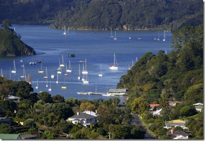 Freewind in Matauwhi Bay, Russell, Bay of Islands