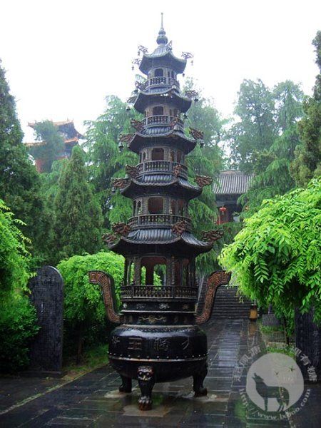 嵩山少林寺的铜香炉