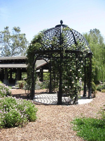 [descanso_wedding_gazebo[2].jpg]