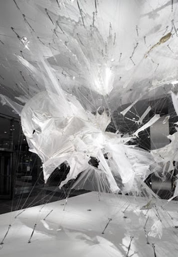 Warmenhoven & Venderbos blog E.V. Day architectural clothing sculptures