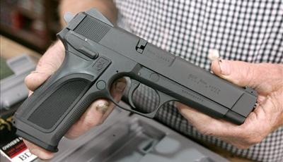 [Gun[3].jpg]