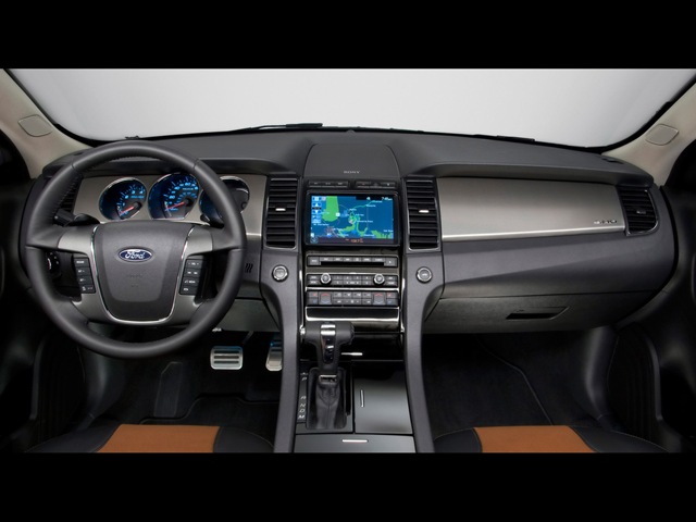 [2010-Ford-Taurus-SHO-Dashboard-1600x1200[6].jpg]