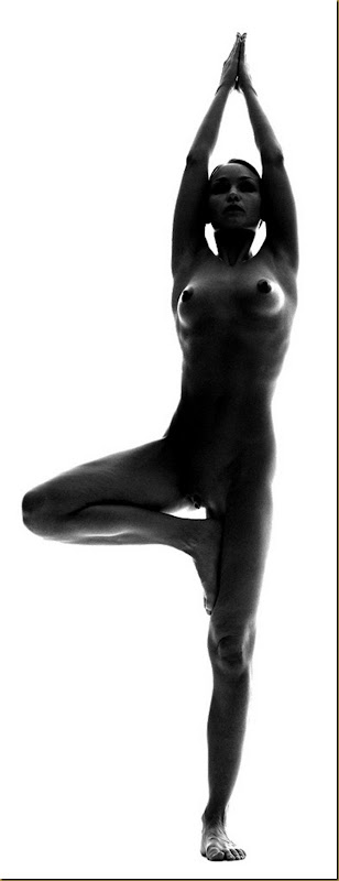 ioga Vibekeposing nude.posing nude_bw_013