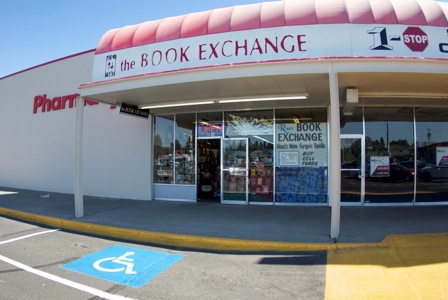 Rae's Books outside