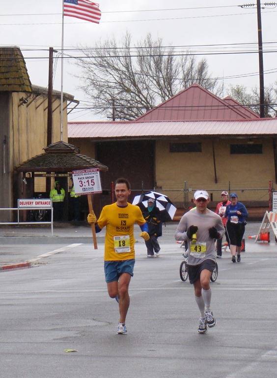 [Davey B Runs the Modesto Marathon 074[6].jpg]