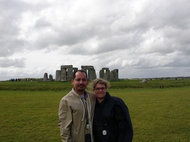 [stonehenge1[3].jpg]