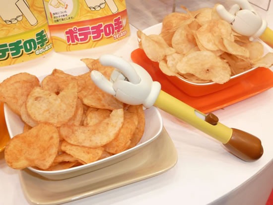 [Japanese-chip-grabber812.jpg]