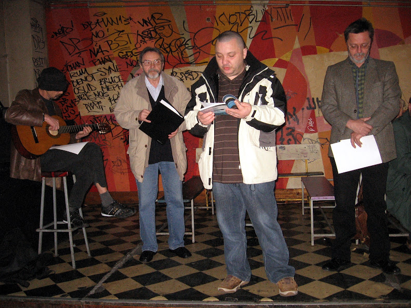 Ivica Smolec - promocija knjige "O ljubavi i tuzi", kafić "Krivi put", Zagreb 2010.