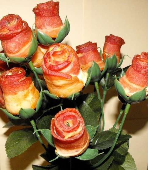 [bacon-rose[3].jpg]