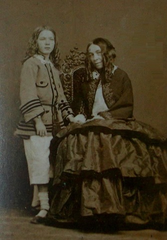 [ElizabethBarrettBrowning15.jpg]