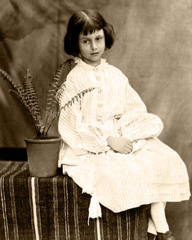 [Alice_Liddell5.jpg]