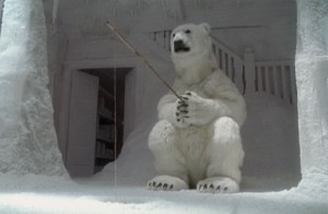 [Snowqueenpolarbear[5].jpg]