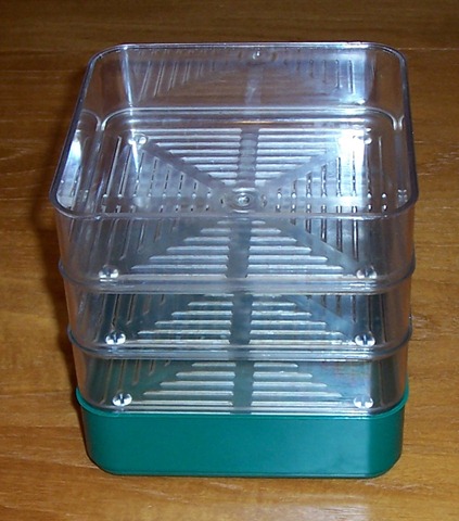 [Sprouting seed trays[2].jpg]
