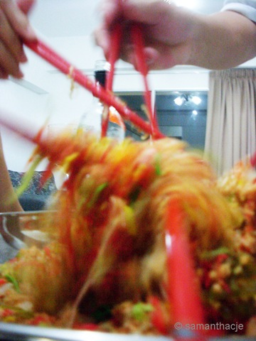 [SL388053copy3.jpg]