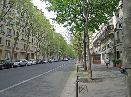[Avenue de la Bourdonnais[3].jpg]