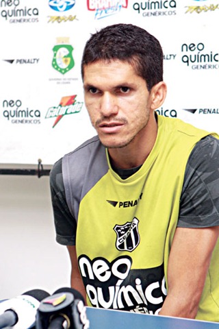 [Magno Alves - 9 - 100925.jpg]