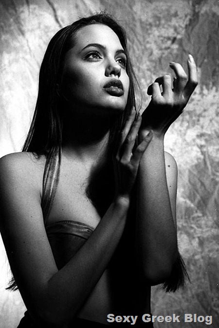 [JolieBWMcCall_468x7012.jpg]
