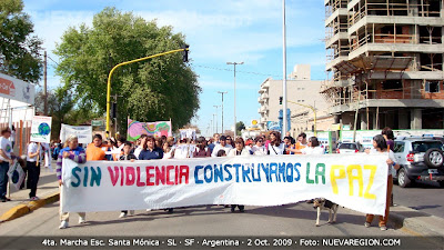 "SIN VIOLENCIA CONSTRUYAMOS LA PAZ" slogan 2009