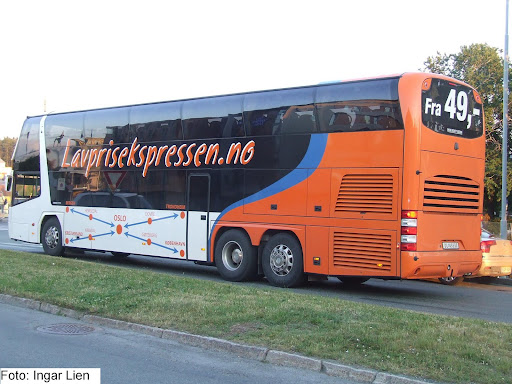http://lh6.ggpht.com/_1WjZg8xL4D4/Rp_moOTKYLI/AAAAAAAAAZs/zxzx8s_EQsA/DL43537+Neoplan+Skyliner+2006+Lavprisekspressen+Gryta+050707b.jpg