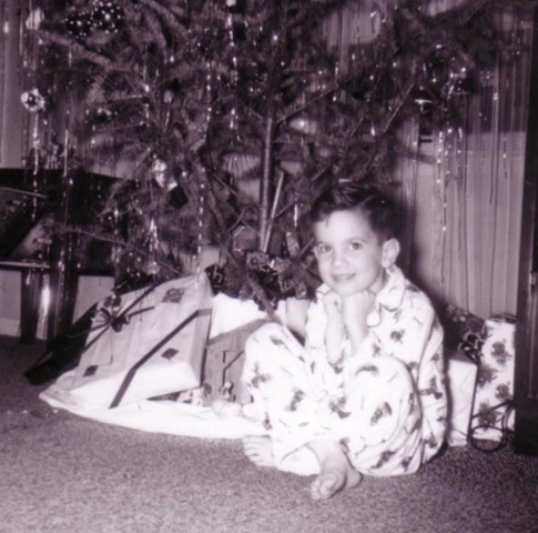 [13 Christmas Larry Age 6[3].jpg]