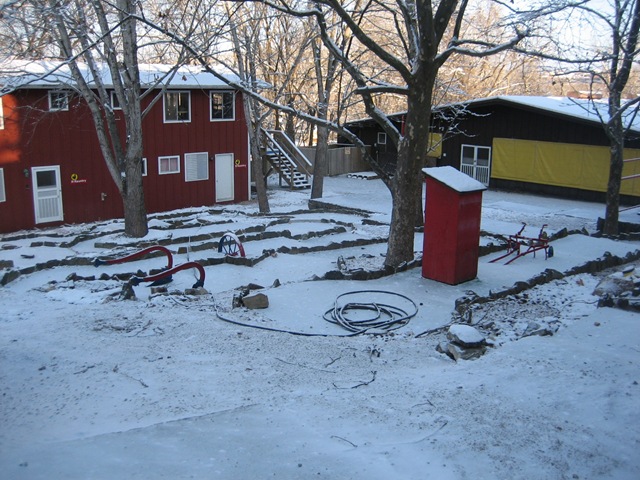 [Snow Days 003[11].jpg]