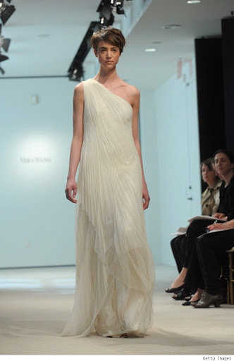 simple-wedding-dress-with-one-shoulder-ideas