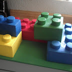 very-big-legocake.jpg