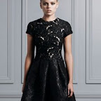 collette-dinnigan-winter-fashion-2010-14.jpg