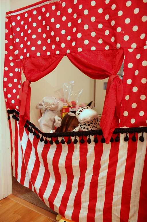 [Doorway Puppet Theatre[5].jpg]