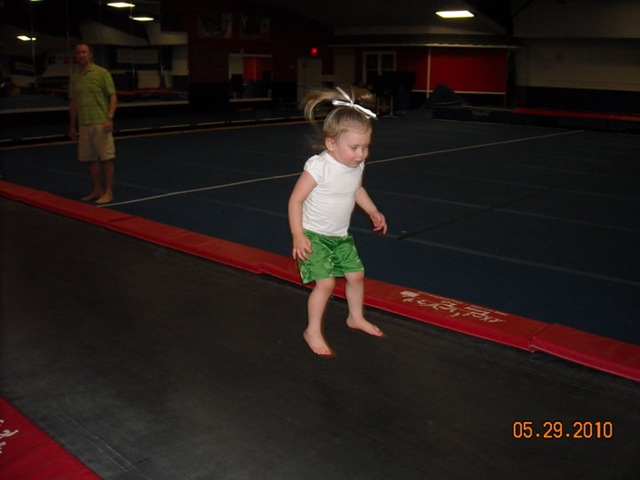 [haylee's party 4[4].jpg]