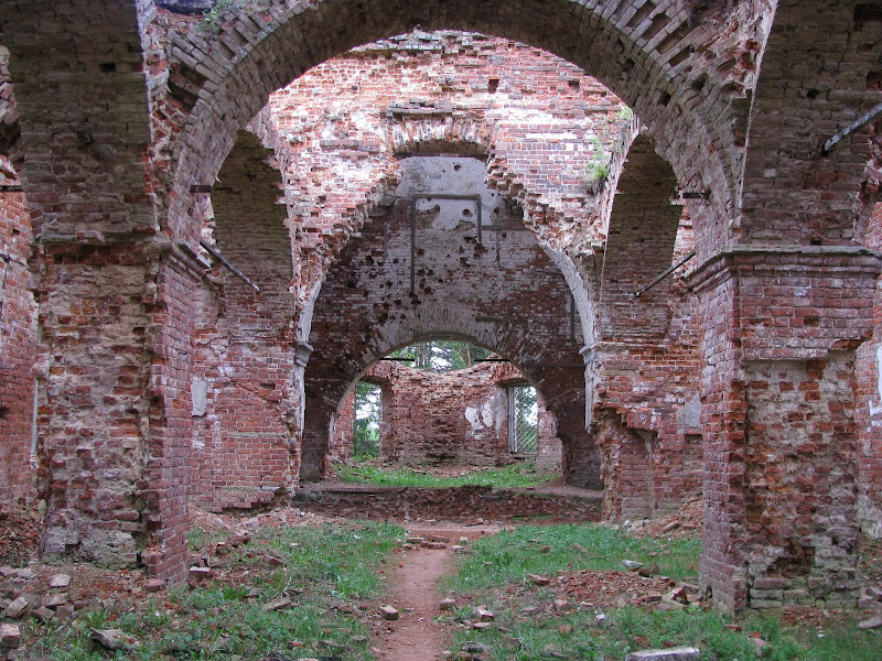 Старые стены: замки, крепости, дома (фото)