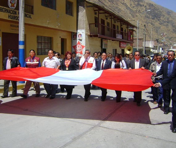 [paseo de la bandera por parte de las autoridades de la provincia de huarochirí[4].jpg]