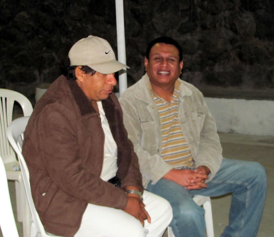 [aquí en la foto está martín va[6].jpg]