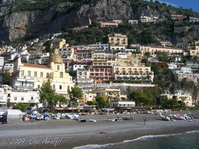 [Ciao Amalfi Coast Blog Positano Beach[7].jpg]