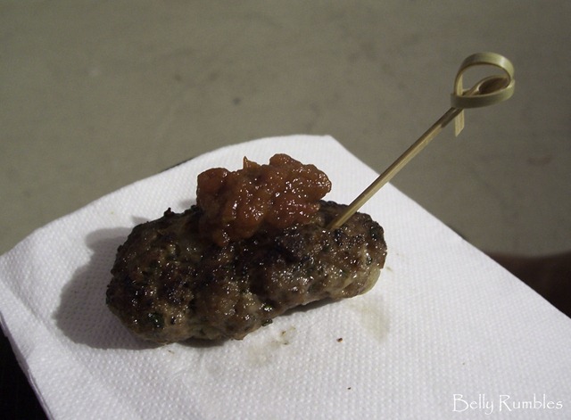 [canape  1[4].jpg]