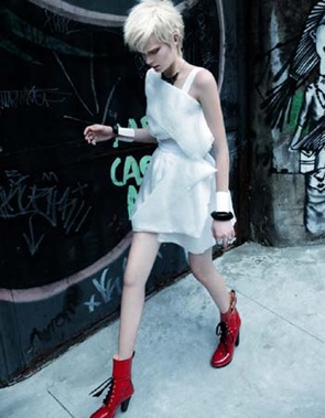 272-moda-verao-2011-tendencia-branco-punk-light-melhor-da-estacao-vestido 272-moda-verao-2011-tendencia-branco-punk-light-melhor-da-estacao-vestido