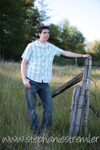 [BellinghamSeniorPhotographers5-11-10Anthony-102[2].jpg]