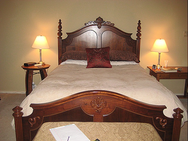 [Master bed[7].jpg]