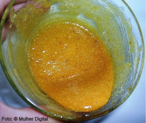 Esfoliante Caseiro de Fubá e Mel Cosméticos