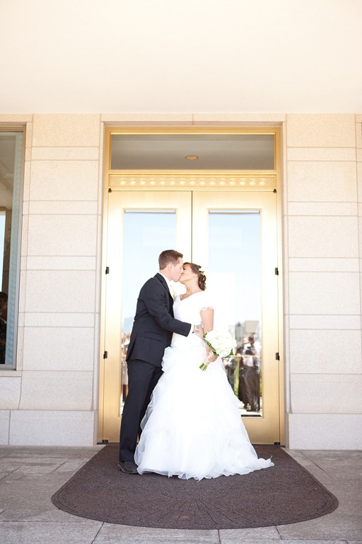 [IMG_0039_8x10[3].jpg]