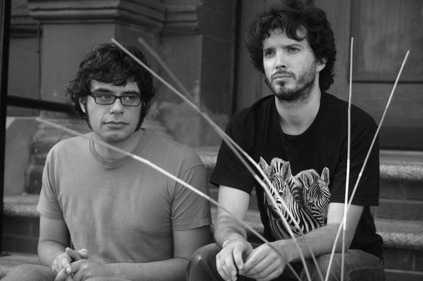 [conchords09_03_jpg_595x1000_q85[6].jpg]