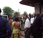 Discussions avec les membres de Diku Dilenga