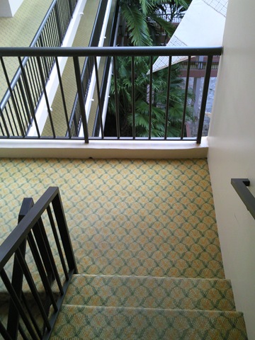 [stairs[3].jpg]