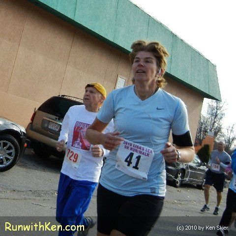 Runners at the 2010 Lisa's LCA 5K in Lowell, MA. (see more race photos at runwithKen.com)