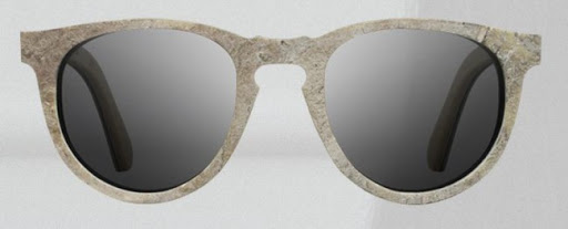 gafas de madera y piedra