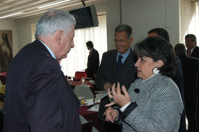 [113. Embajadro de austria-agregar[9].jpg]