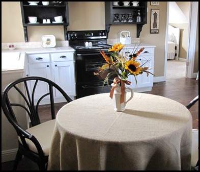 how to make a round burlap tablecloth