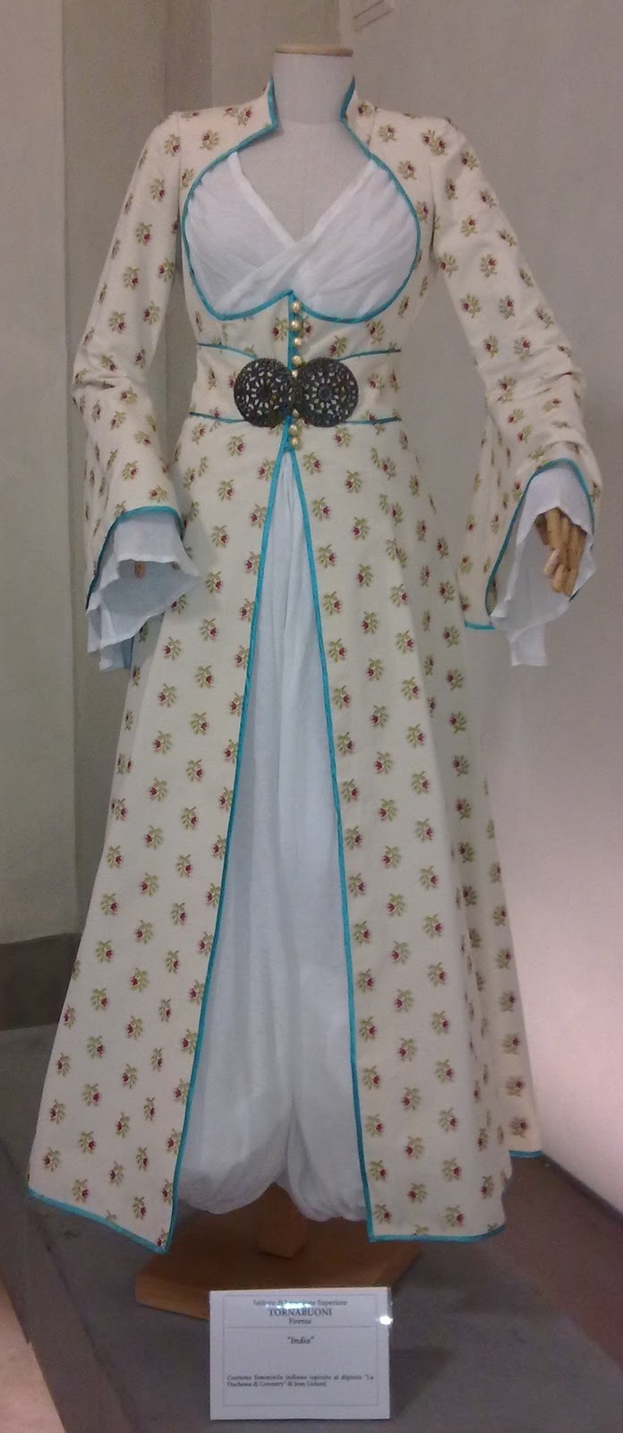 [17122010321[4].jpg]